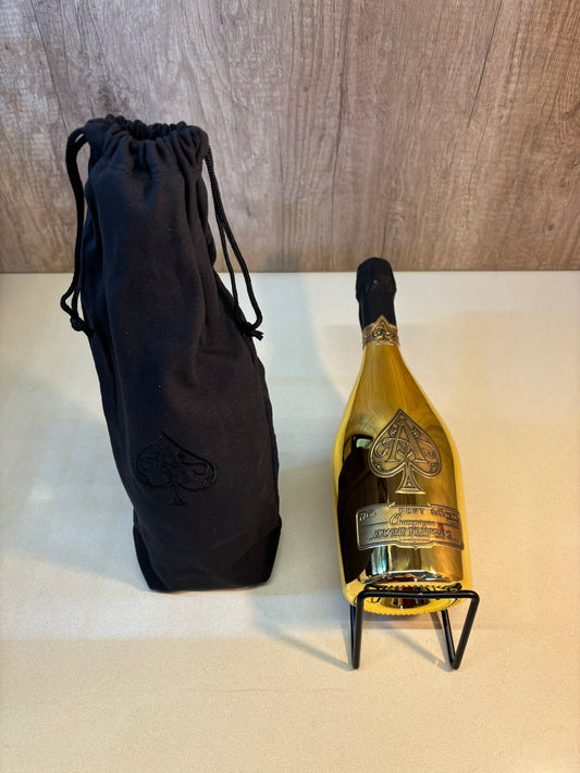 ARMAND DE BRIGNAC CHAMPAGNE BRUT GOLD (VELVET BAG)