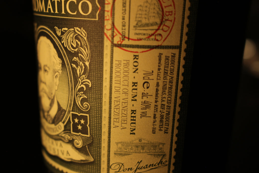 DIPLOMATICO RON ANTIGUO.