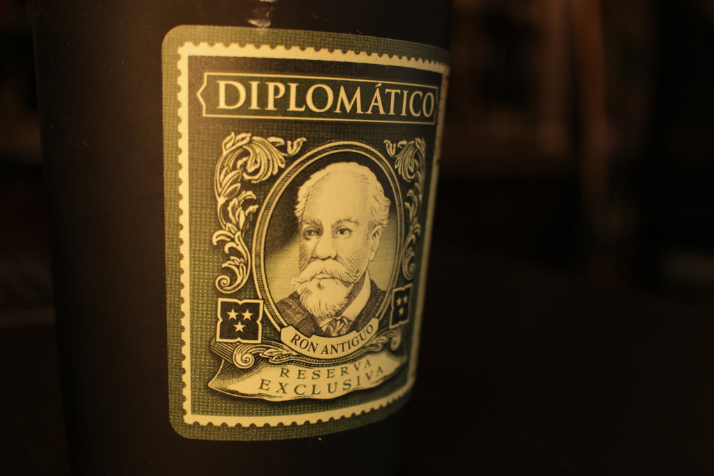 DIPLOMATICO RON ANTIGUO.