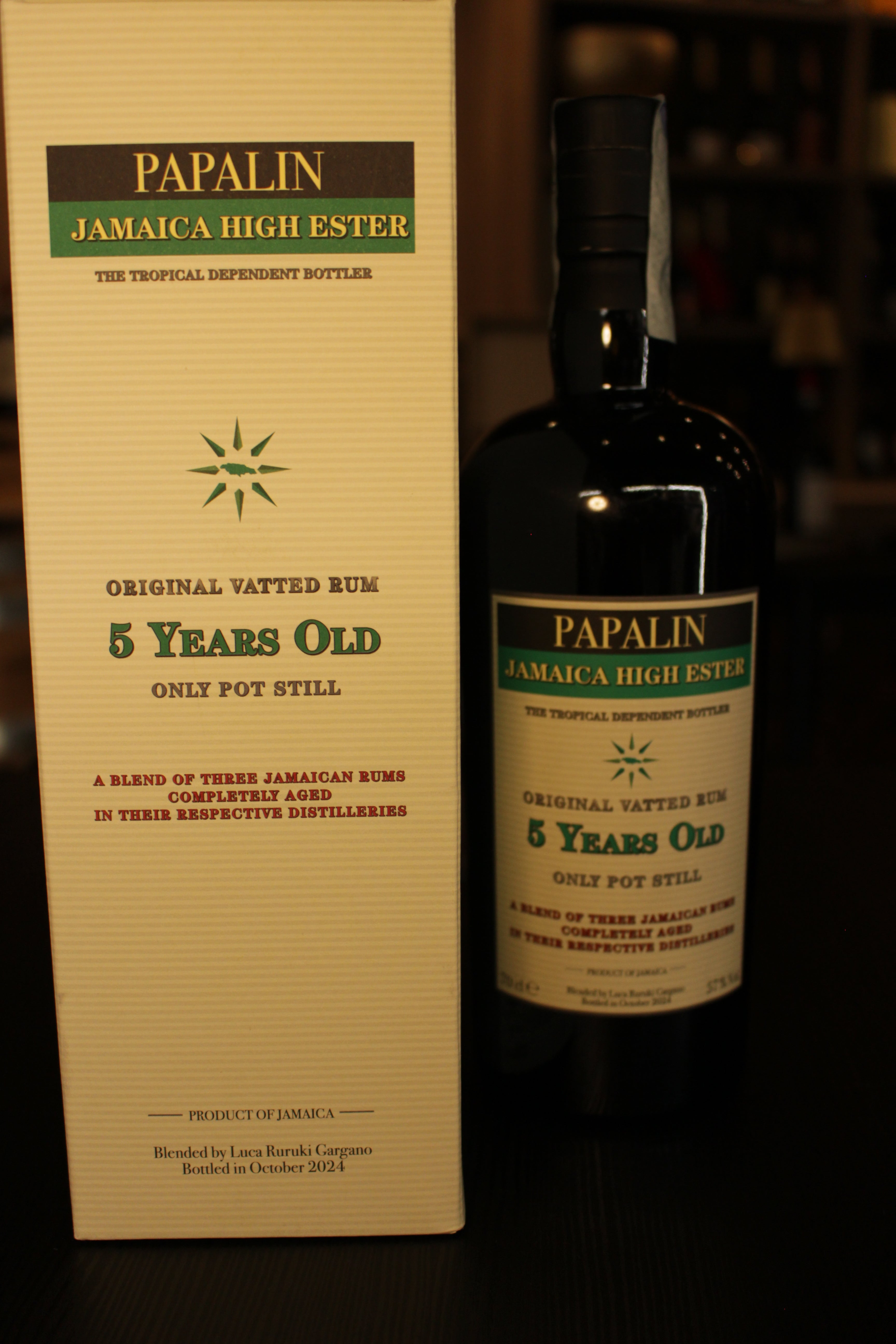 RUM JAMAICA PAPALIN.